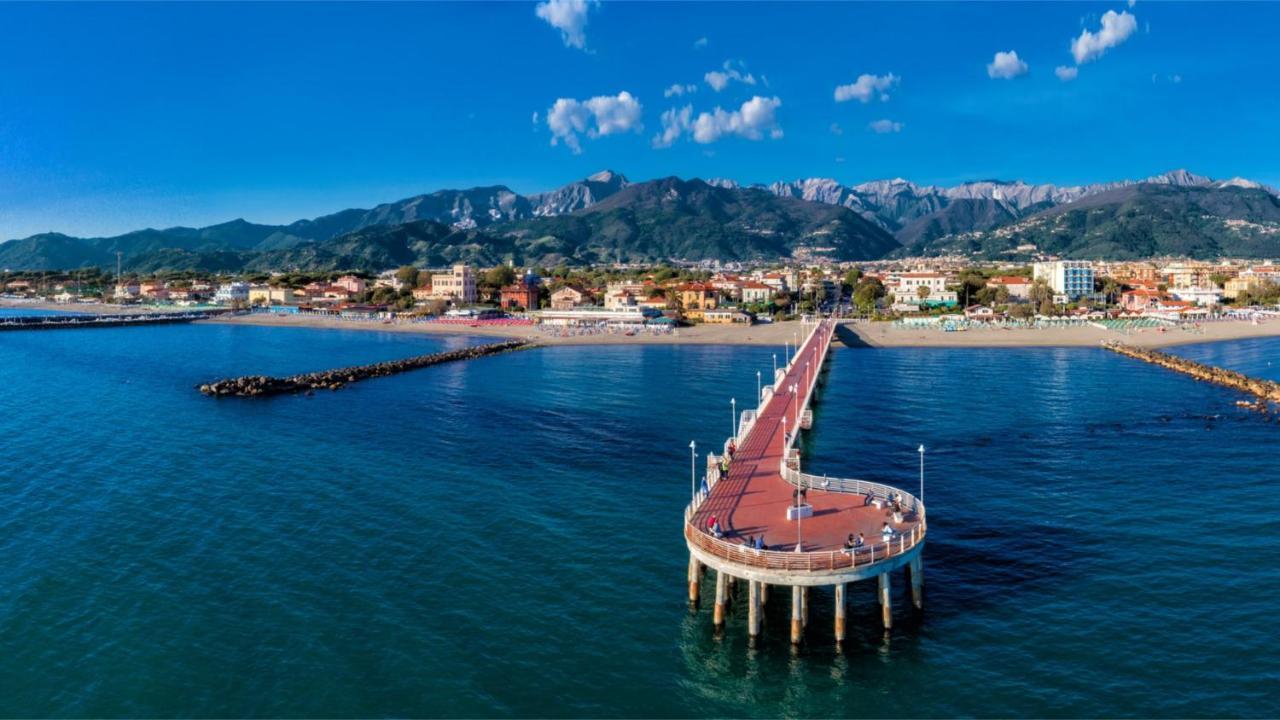 "La Casetta Nascosta" A Marina Di Massa Eksteriør billede